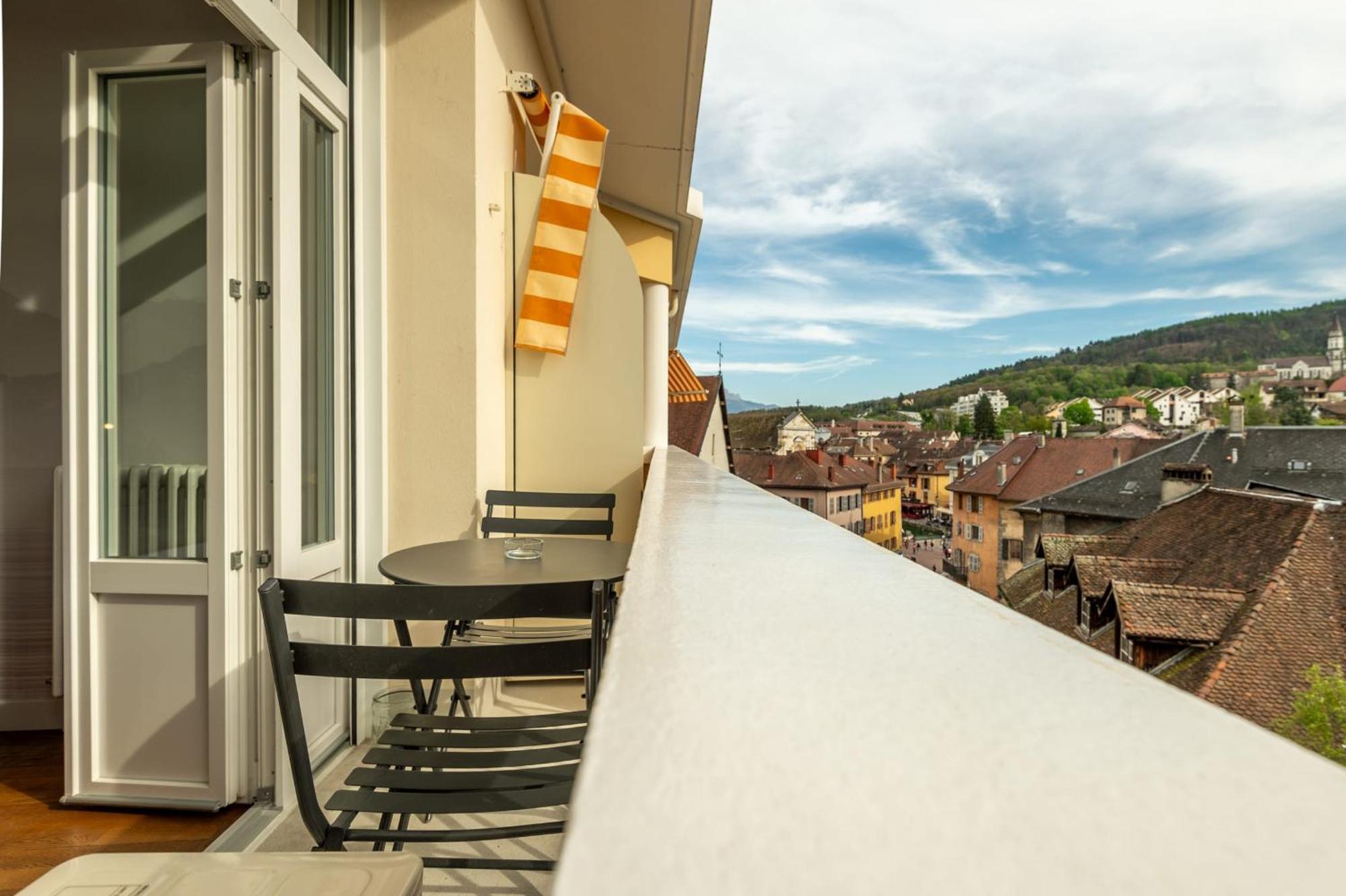 Panoramic - Superb Flat In The Heart Of The Old Town 5 Stars *